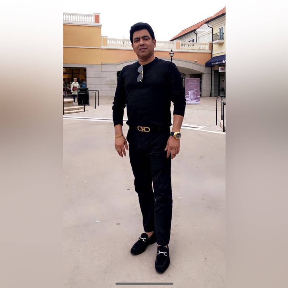 Meet your Posher, Adeel